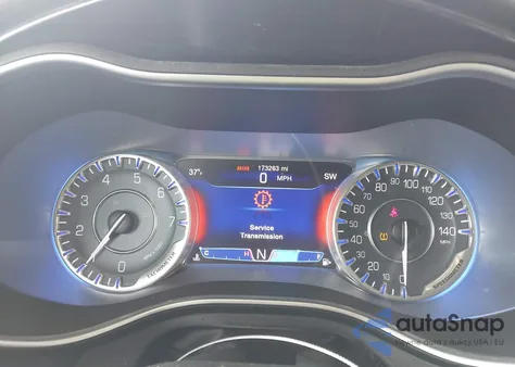 2015 Chrysler 200 C z USA, uszkodzony, nr VIN 1C3CCCCB7FN538634